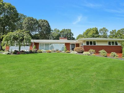 2 Westerly Lane S, Thornwood, NY, 10594
