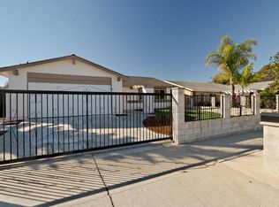 220 W Collins St, Oxnard, CA 93036