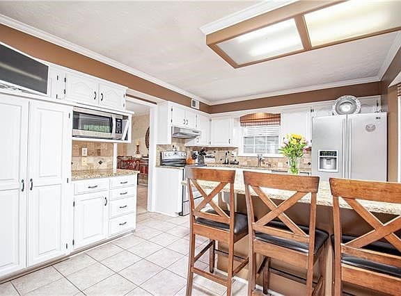 5th image of 3508 NE Kingwood Pl