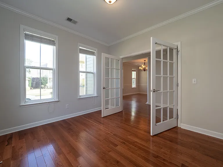 3040 Treadwell St — Photo 5