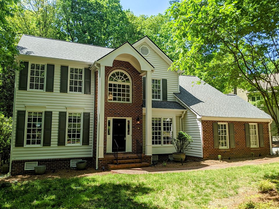 1st image of 102 Blackford Ct