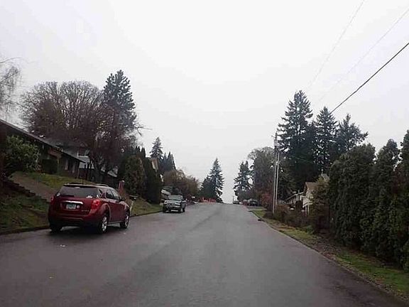 Exterior Neighborhood (street photo)
