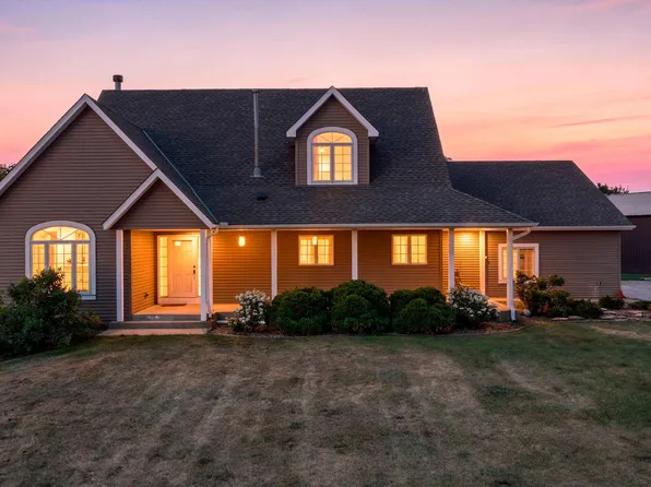 8785 E 275th St, Elko New Market, MN 55020