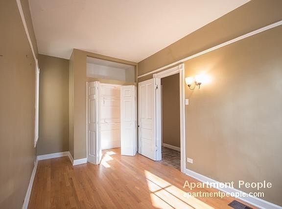 5th image of 1961 W Summerdale Ave #1