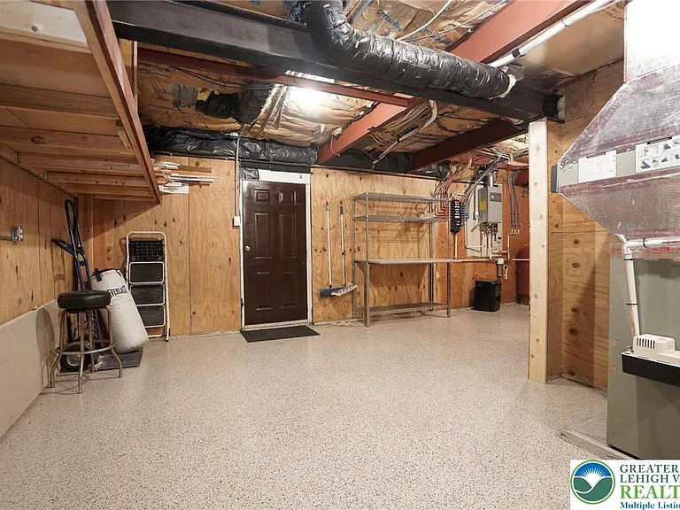 371 Green Tree Dr — Photo 40