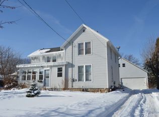 402 Columbus St, Sun Prairie, WI 53590