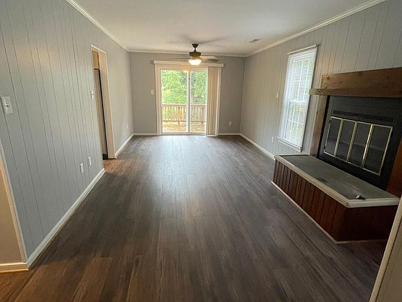Living/Dining 1 (Entrance)