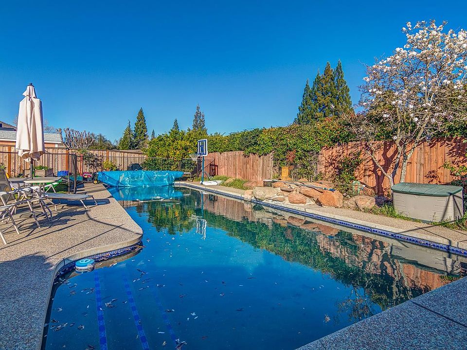 1st image of 4909 El Don Dr
