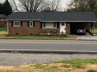 372 S Eastway Dr, Troutman, NC 28166