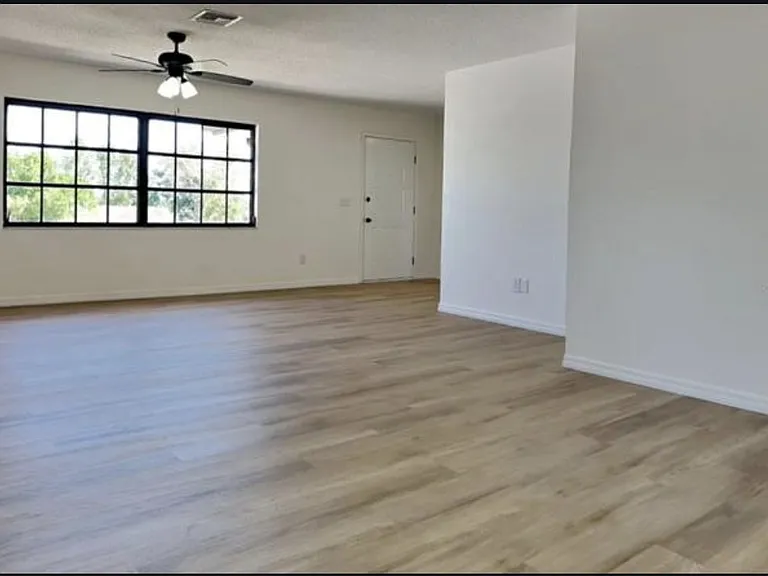 1868 E Cooper Dr — Photo 35