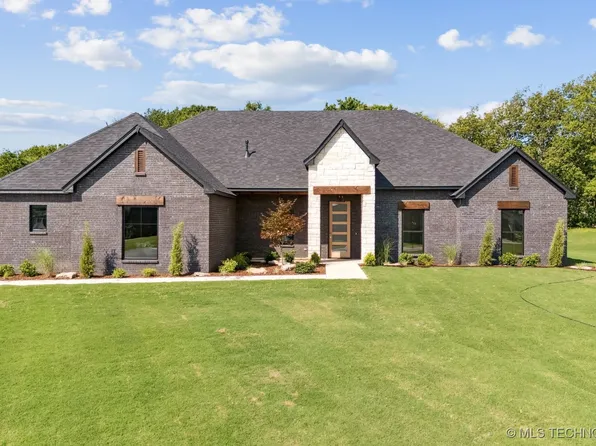 15286 E Taylor Ln, Claremore, OK 74017