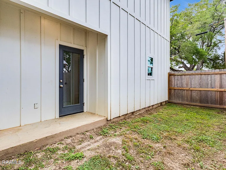 204 Romero St #B — Photo 10