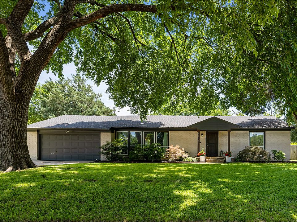 1st image of 9938 Donegal Dr