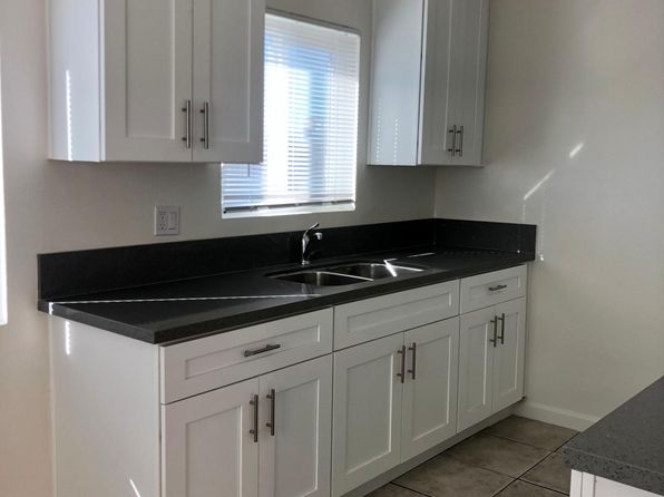 1146 E Lexington Ave APT F