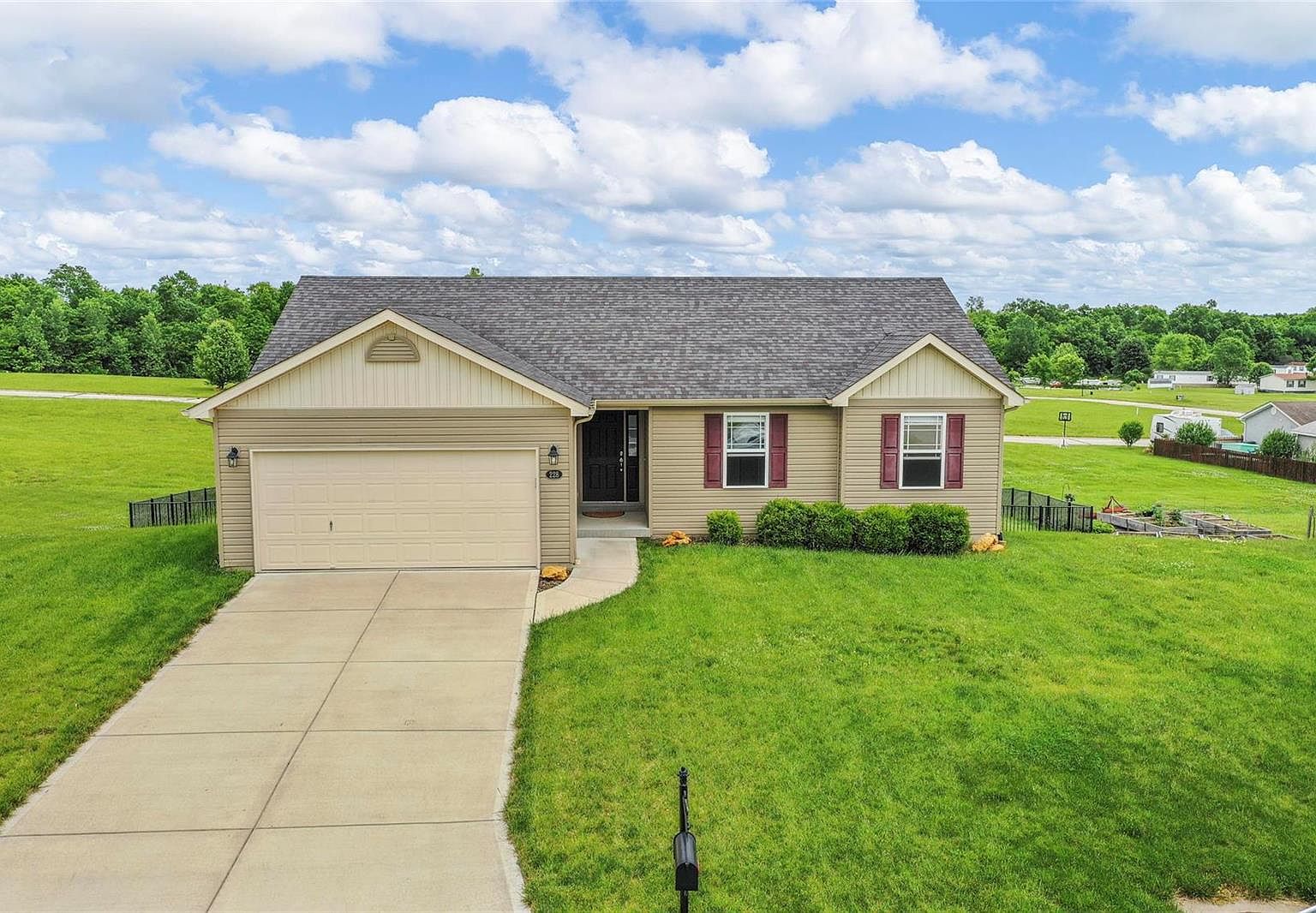 228 Rivers Edge Dr, Moscow Mills, MO 63362 Zillow