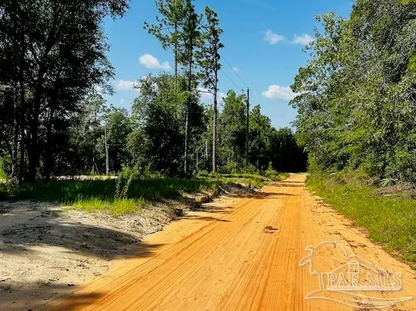 4195 Whippoorwill Rd, Holt, FL 32564
