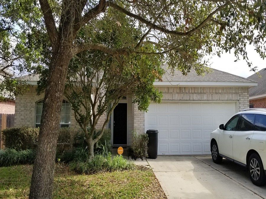 1st image of 25310 Bright Hollow Ln