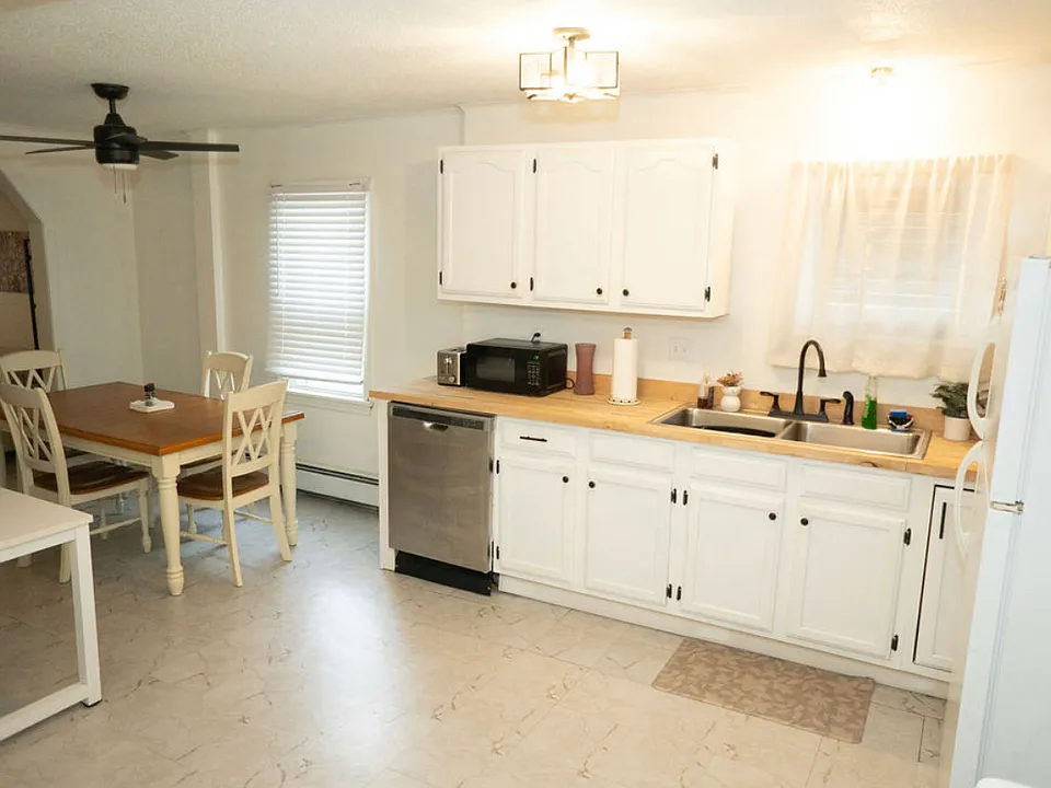 82 Pierce St #1