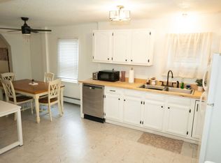 82 Pierce St FLOOR 1, Westerly, RI 02891