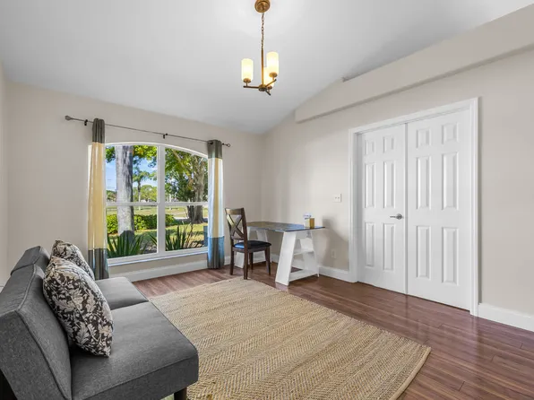 2860 S Courtenay Pkwy #Id1066580p, Merritt Island, FL 32952