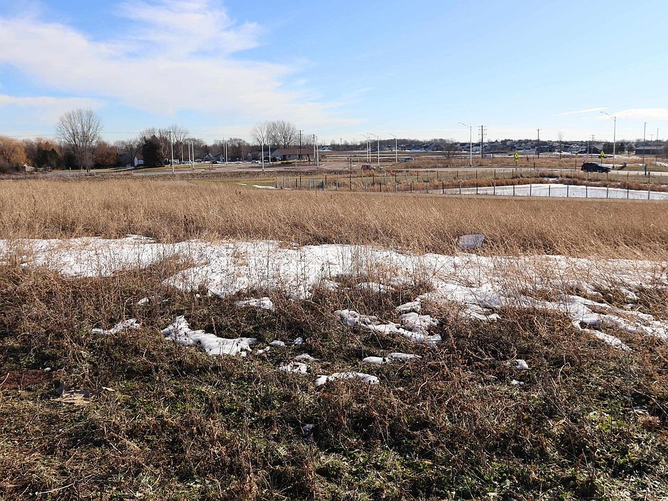 2nd image of Meadow Park Dr #1
