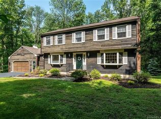 15 Misty Ln, Monroe, CT 06468