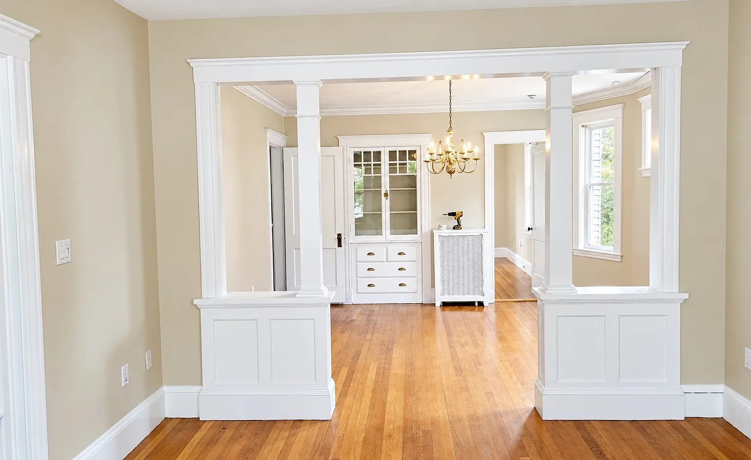 2 bed, 1.0 bath, 1200 sqft, $2,500 — Photo 3