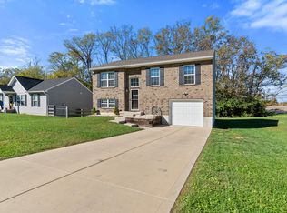 100 Ashley Dr, Dry Ridge, KY 41035
