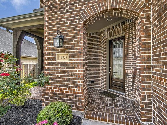 Inviting front porch.
