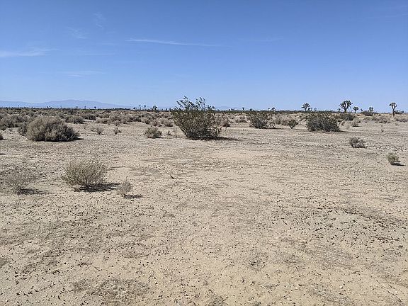 3rd image of 1 E Avenue O