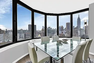 Rented by R New York