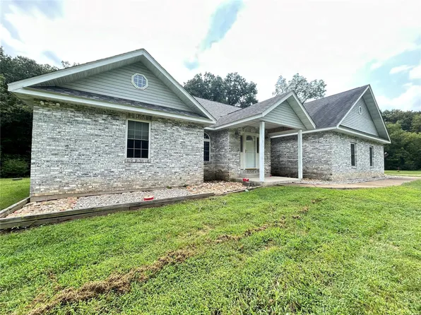 21032 Harlan Ln, Saint Robert, MO 65584