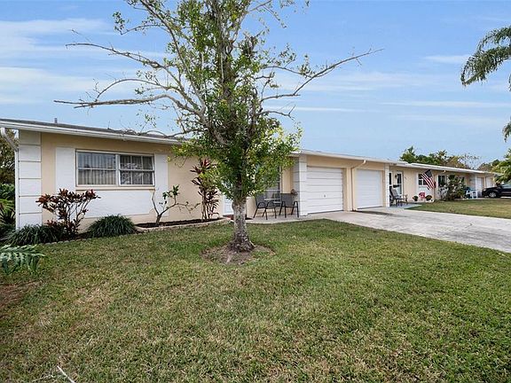 4th image of 1055 Loch Haven Dr S