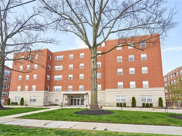 18975 Van Aken Blvd APT 411, Shaker Heights, OH 44122