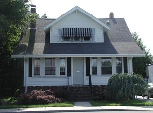 525 Slocum Rd, Dartmouth, MA 02747