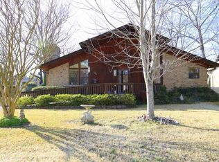 208 Donna Dr, Little Rock, AR 72205