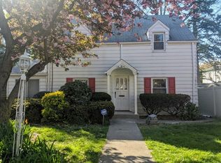 1414 Milford Ter, Teaneck, NJ 07666