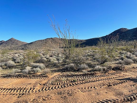 3rd image of LOT 16 S Desert View Rd