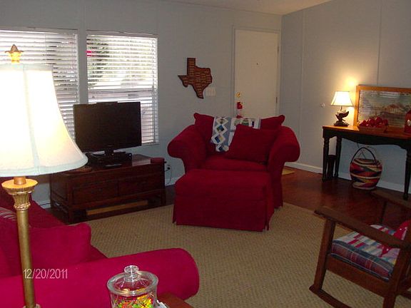 2nd image of 222 Hollybrook Dr