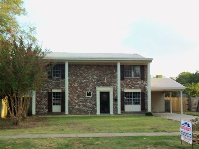 2nd image of 1603 E Barton Ave