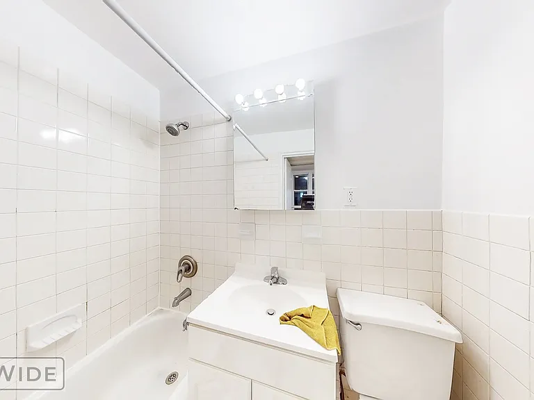 219 E 88th St #1A — Photo 4