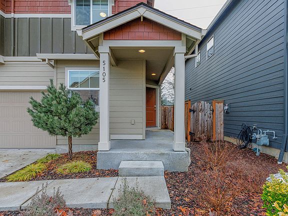2nd image of 5105 NE 4th Ave