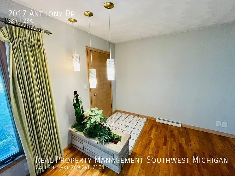 3 bed 2 bath Ranch in Lakeshore School District — Photo 4