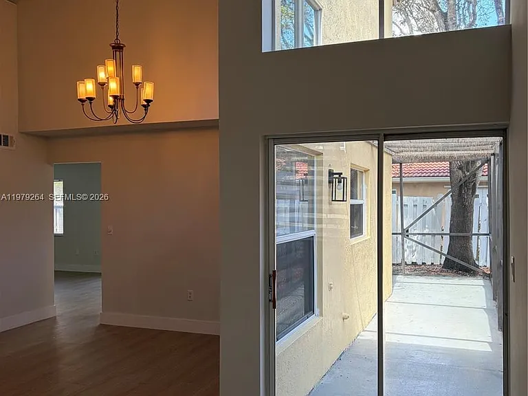1246 NW 125th Ter — Photo 18