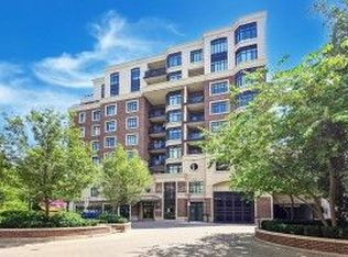 1888 Bayview Ave #702, Toronto, ON M4G0A7