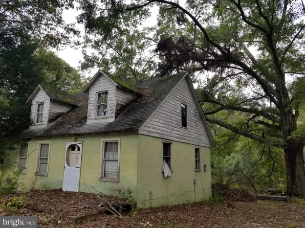 14471 Long Branch Rd, Woodford, VA 22580