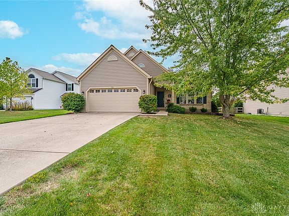 2nd image of 455 Lake Haven Ct