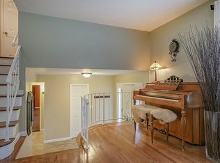 58 Schwin Dr, Clark, NJ 07066