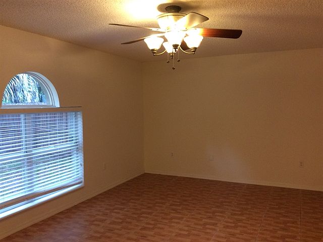 1st image of 1093 Amanda Kay Cir #0