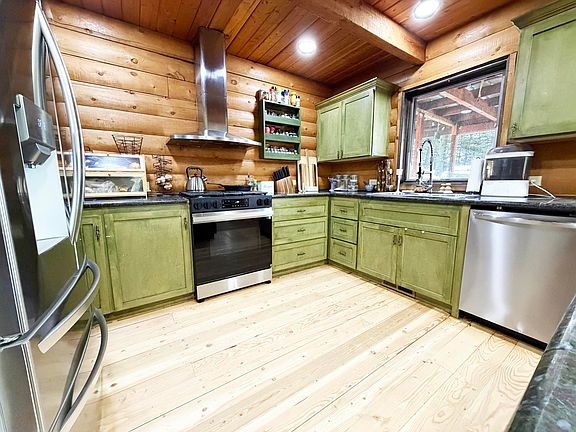 5th image of 499 Gold Creek Loop Rd